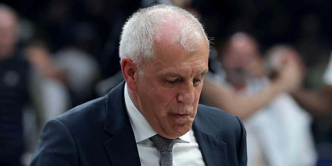 (FOTO) Da li se Željko rasplakao posle poraza Partizana?! Izuzetno emotivna reakcija trenera Obradovića!