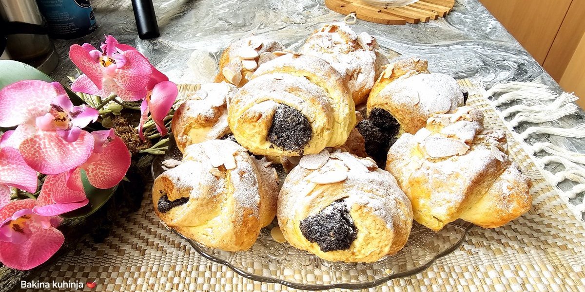 Kiflice sa makom bez kvasca! Mekane kao duša, obožavaćete ih (VIDEO)
