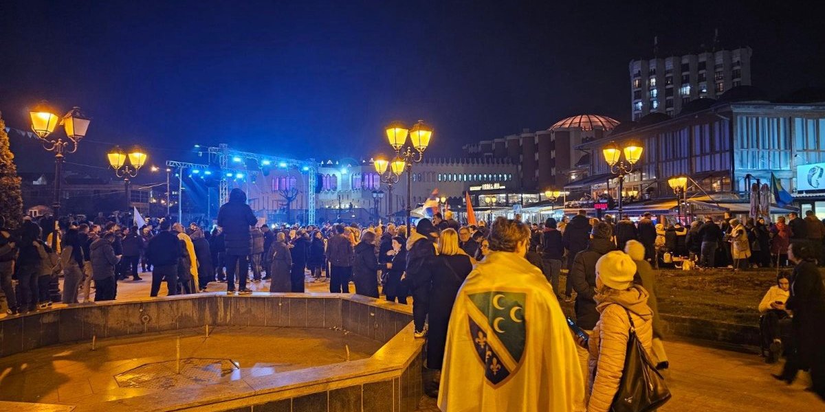 Ko je odao "tajnu" o krađi 7.000 evra? Panika i isleđivanje među blokaderima u Novom Pazaru