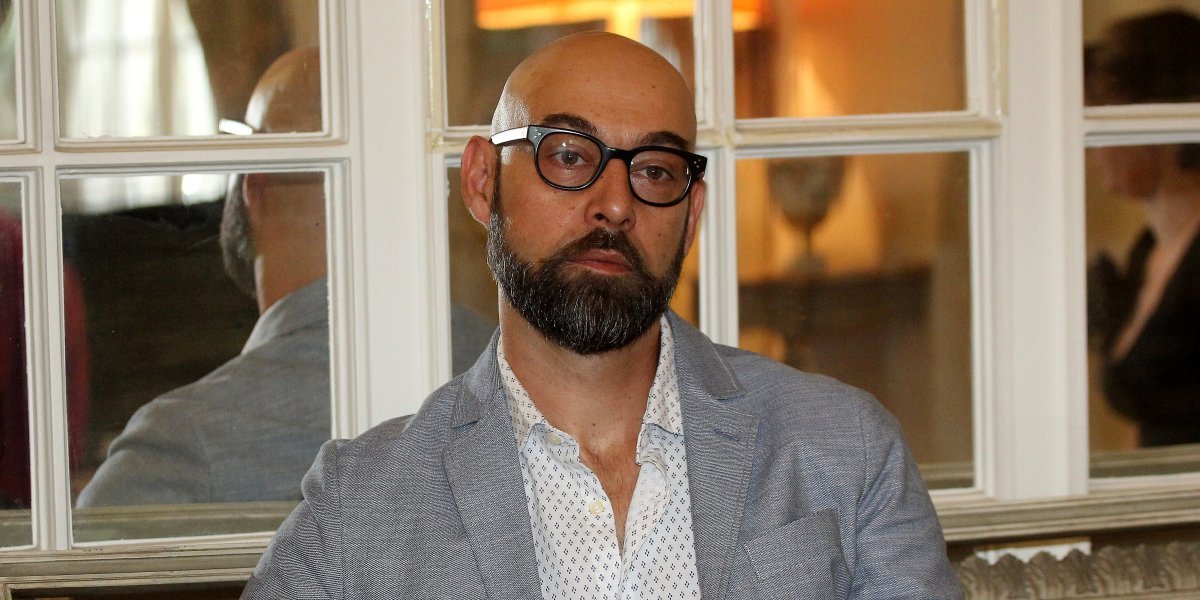 (FOTO) Ovo je supruga Dejana Lutkića! Tri godine je starija od njega, ali kad se negde pojavi sve oči su uprte u nju!