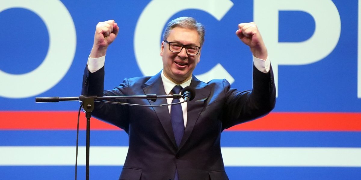 Vučić čestitao Vaskrs: Svako dobro i mir u srcu! (VIDEO)