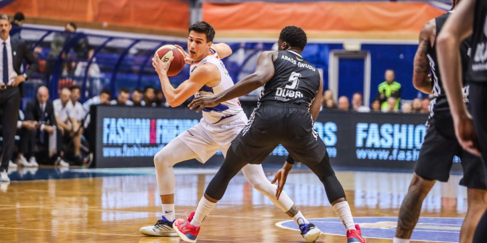 Dubai protutnjao kroz Bar! Mornar poražen posle velike borbe! (FOTO GALERIJA)