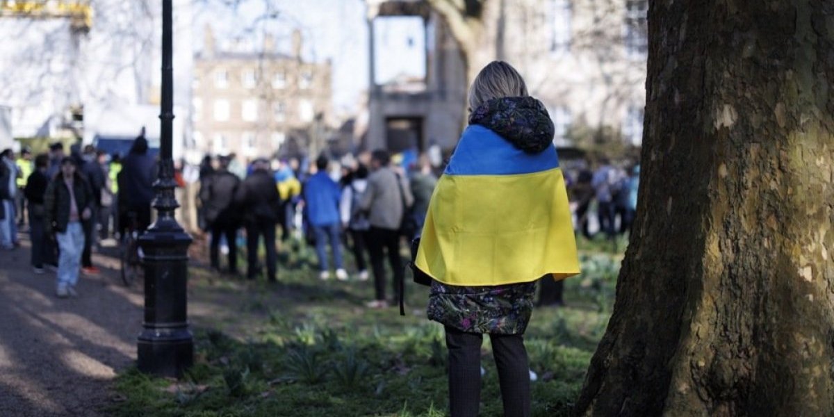 Skandal trese EU! Lažne izbeglice iz Ukrajine uzimaju hiljade evra mesečno iz kase ove zemlje, narod besan!