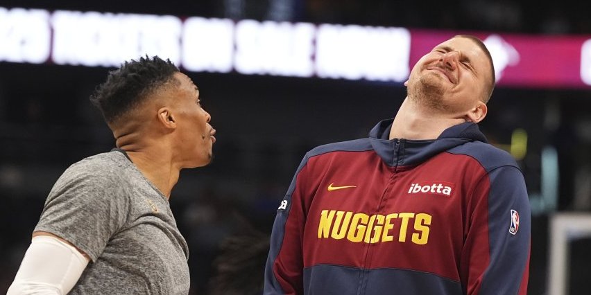 Jokić ušao u štalu i delio pivo - Snimak godine, čovek je kralj, ovo samo Nikola može (VIDEO)