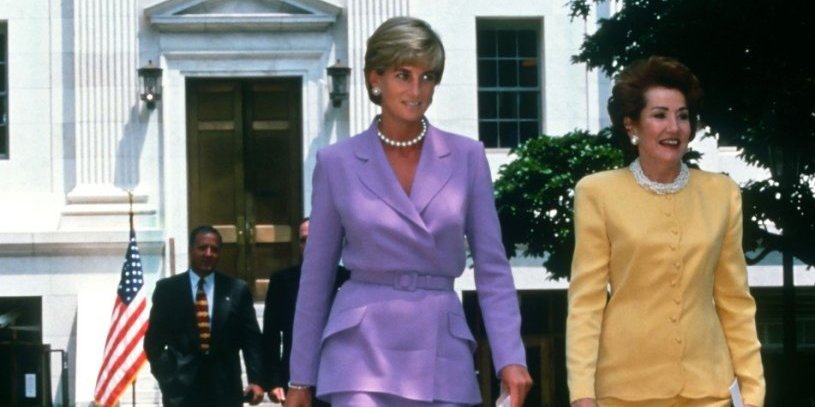 Cipele u dva tona princeze Dajane najtraženiji modni komad! Dizajnirala ih je čuvena Koko, a u trendu su skoro 70. godina (FOTO)