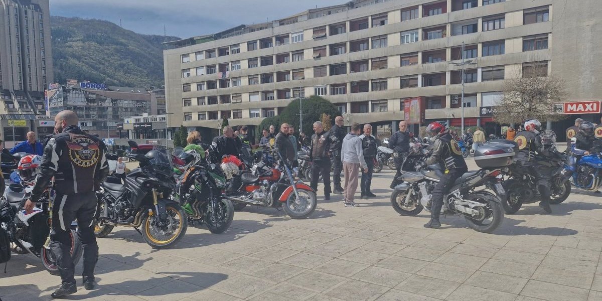 Grmi Užice! Za sve su "krive" ove mašine (FOTO)