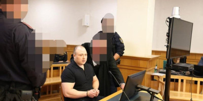 Navodni pripadnici "kavačkog klana", državljanin Crne Gore i njegov ortak iz Srbije, nepravosnažno su osuđeni u Beču na šest i sedam godina zatvora za tešku iznudu i mučenje.