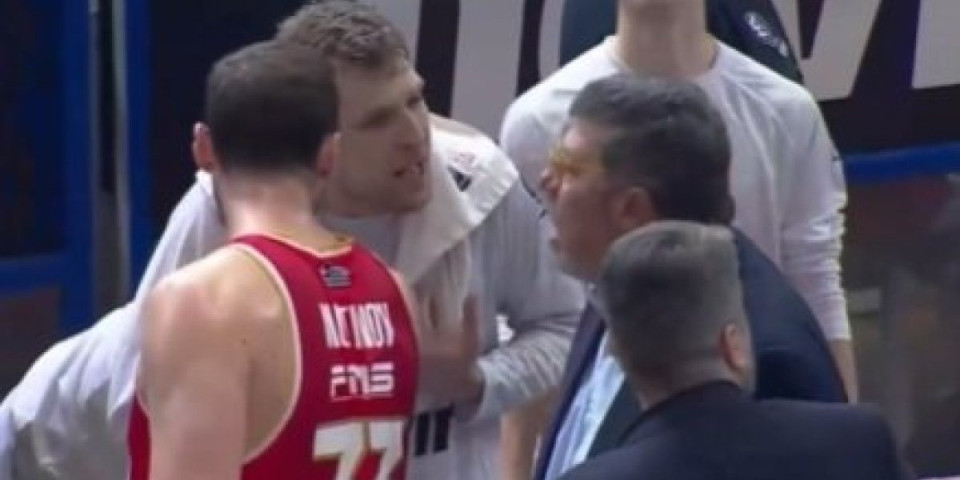 Haos u Grčkoj - navijač pljunuo Vezenkova!? Meč Olimpijakosa prekinut zbog divljanja publike (VIDEO)