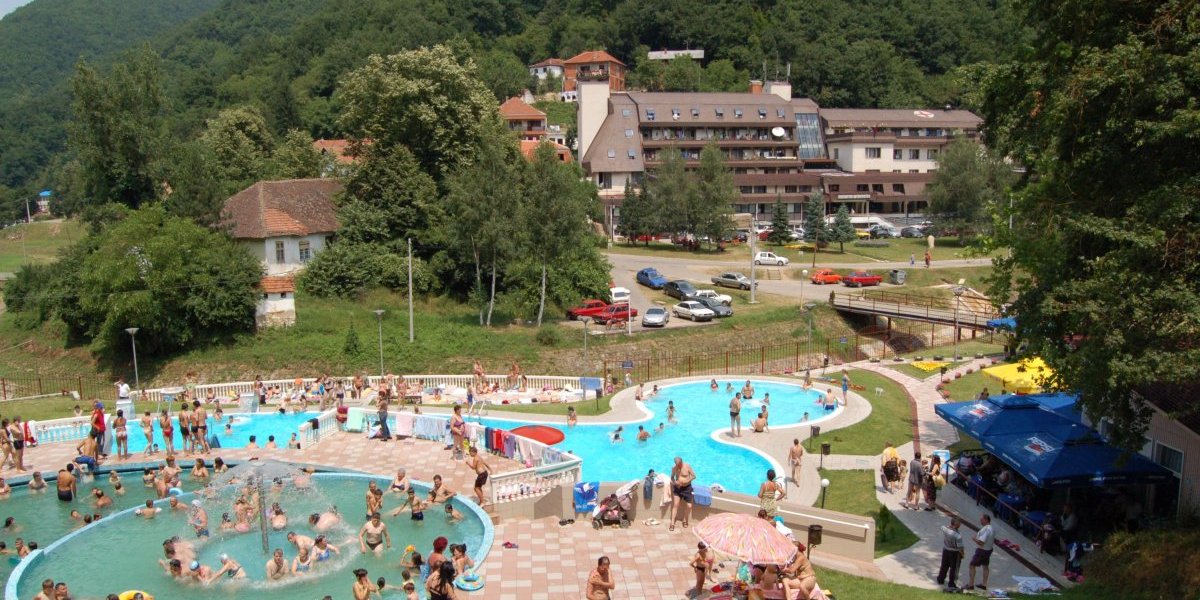 Smeštaj već od 1.800 dinara! Za ovu banju mnogi nisu čuli, a leči svakakve bolesti: Pravi skriveni biser Srbije