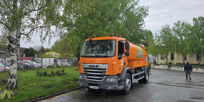 Ekipe Sektora ekologije i unapređenja životne sredine Javnog komunalnog preduzeća "Gradska čistoća" Beograd će u ponedeljak 9. juna nastaviti prolećnu akciju suzbijanja krpelja na javnim gradskim površinama.