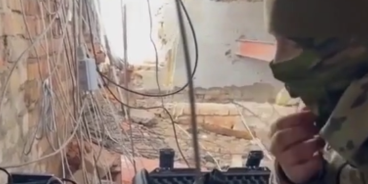 Prvi put u istoriji ratovanja! Rusi iz Moskve podigli dron, znate li gde je završio?! (VIDEO)