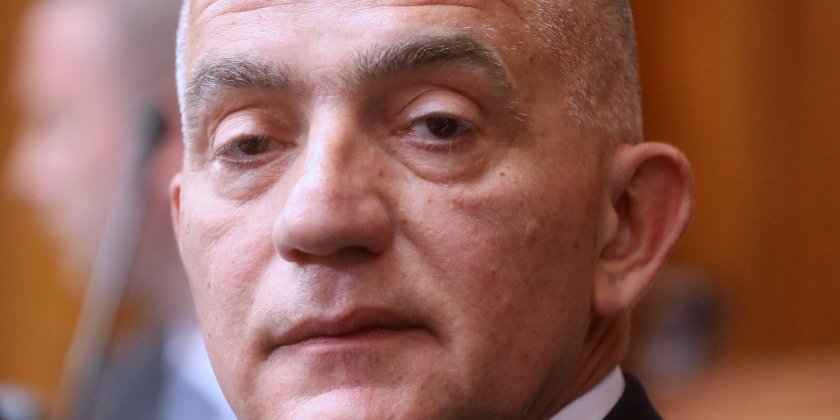 Nijedno dete ne sme biti ostavljeno samo u borbi sa nasiljem! Oglasio se ministar pravde!