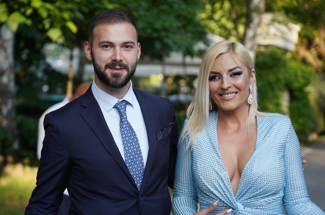 Javne prevare na estradi! Pevačica zatekla ljubavnicu u kući, starleta se seksala tik do muža, a on je napravio dete konobarici