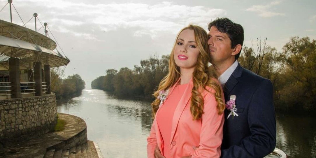 "Tanka je linija između voli da popije i alkoholizma!" Slađana izgubila muža zbog opasnog poroka: Život joj zavijen u crno! (FOTO)