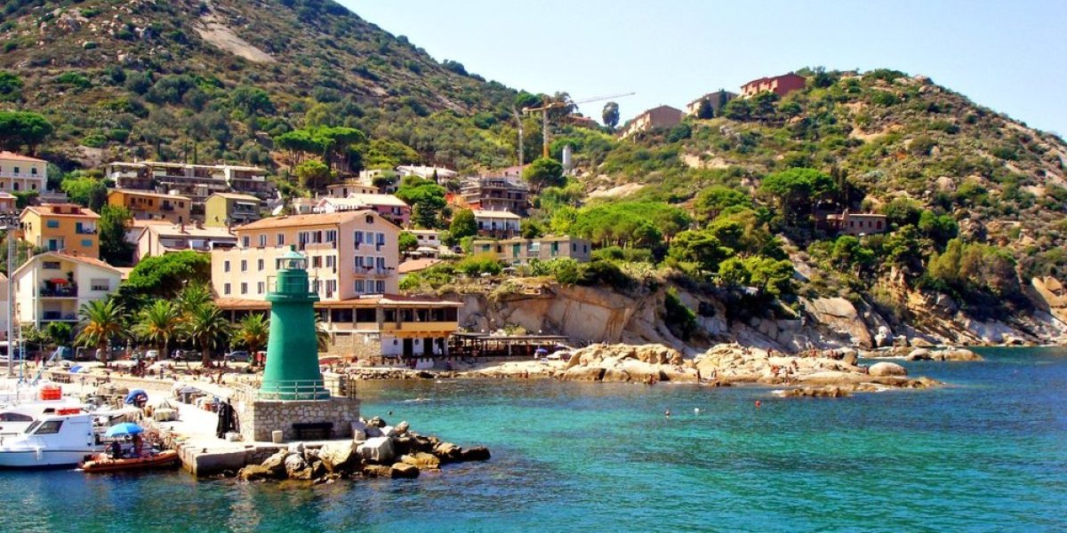 Italijansko ostrvo je pravi raj! Bajkovitu destinaciju krase kristalno čisto more i netaknuta priroda (VIDEO)