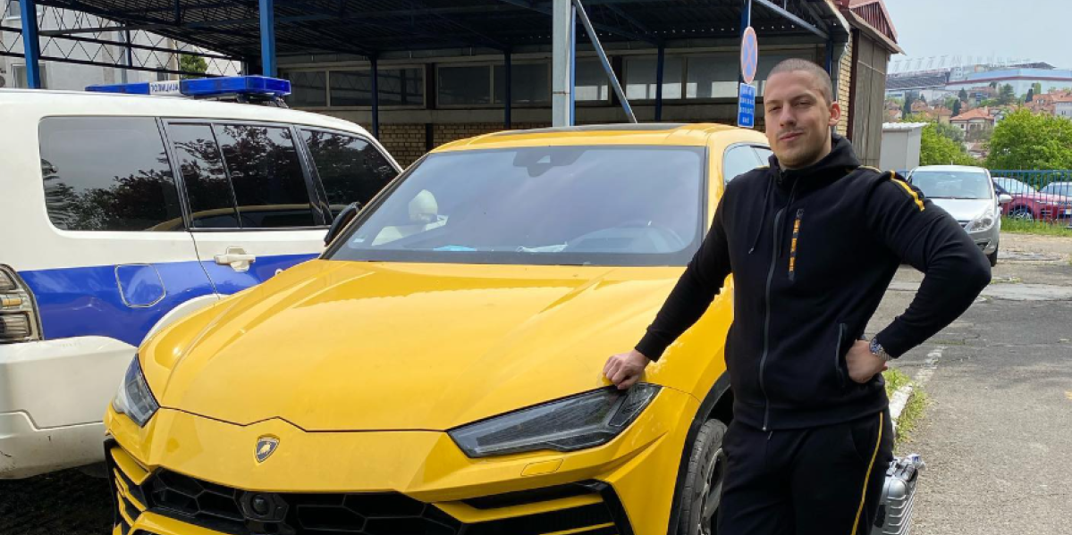 "Psihopata hoće da me masakrira" - Anja Bla prolazi agoniju sa Bakom Prasetom: "Obuzelo ga je zlo"