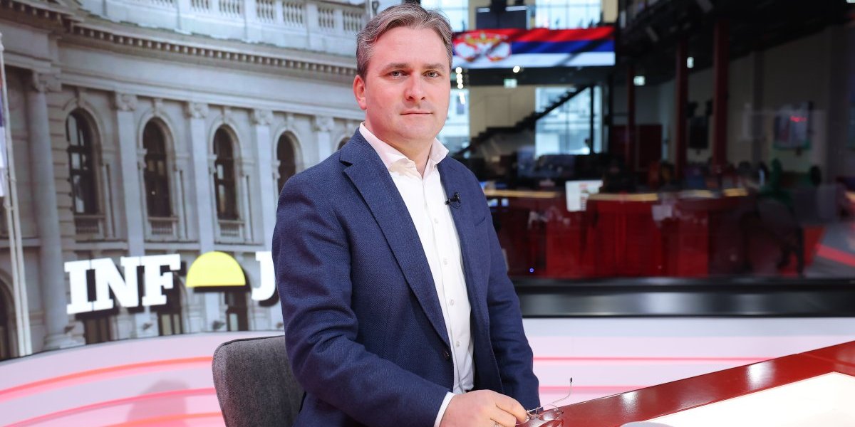 Ministar Selaković čestitao Vaskrs: Neka nam Vaskrsli Gospod podari istrajnost i snagu kako bismo zajedno osetili radost budućeg veka