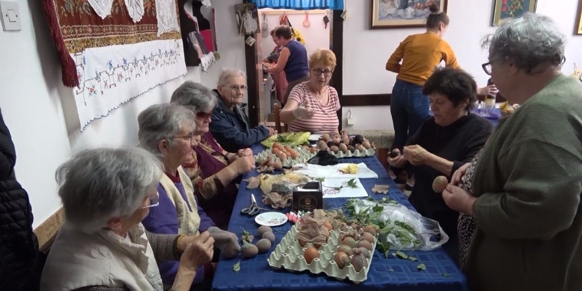 Akcija u toku! Ovde ofarbaju 100.000 jaja na Veliki petak! I ova dva najveća!