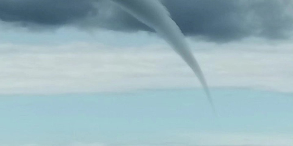 Čačani kažu da se pojavio tornado! "Mislili smo da će odneti i kuće i nas"