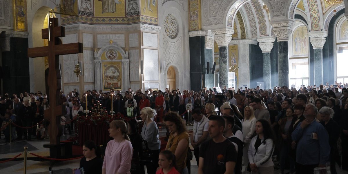 Vernici celivaju plaštanicu u Hramu Svetog Save! Evo šta ona simbolizuje