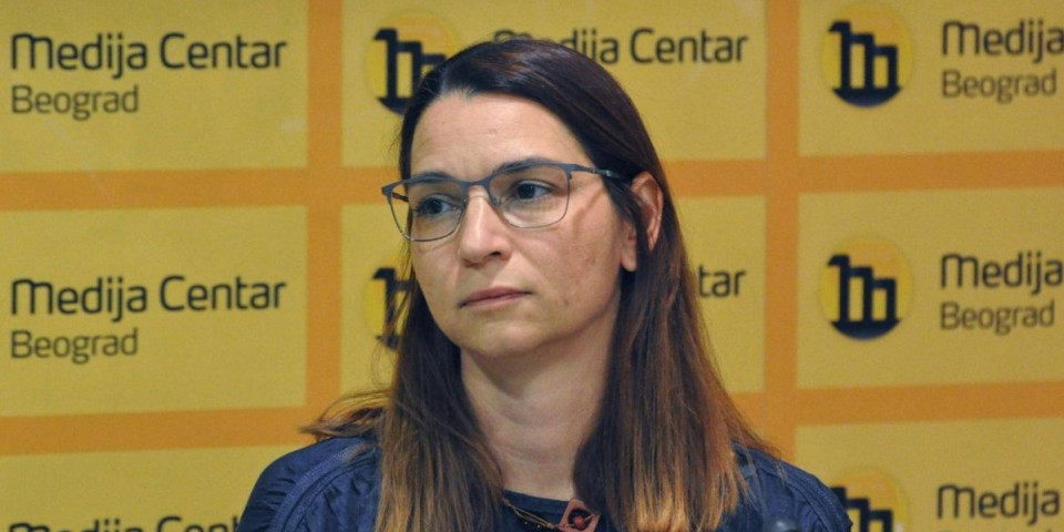 Licemeri! Bivša dekanka Marija Kleut zvala policiju zbog "duhovne ugroženosti", a njena ćerka kuka što je dekan sada zvao policiju dok blokira fakultet!