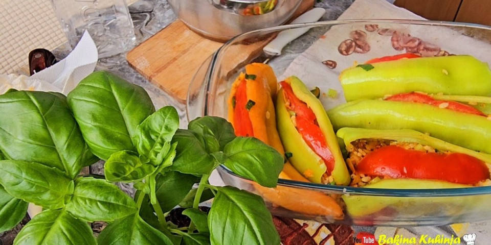 Tajni recept sa Ostroga: Posne barene paprike koje se prave od samo 3 sastojka