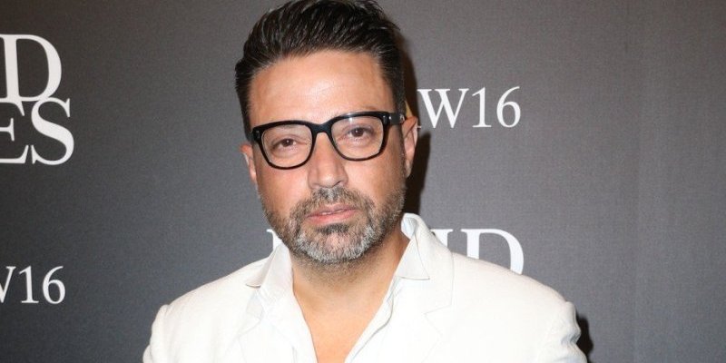 Preminuo poznati modni kreator! Njegove kreacije nosile su Rijana, Šarliz Teron i Tajra Benks