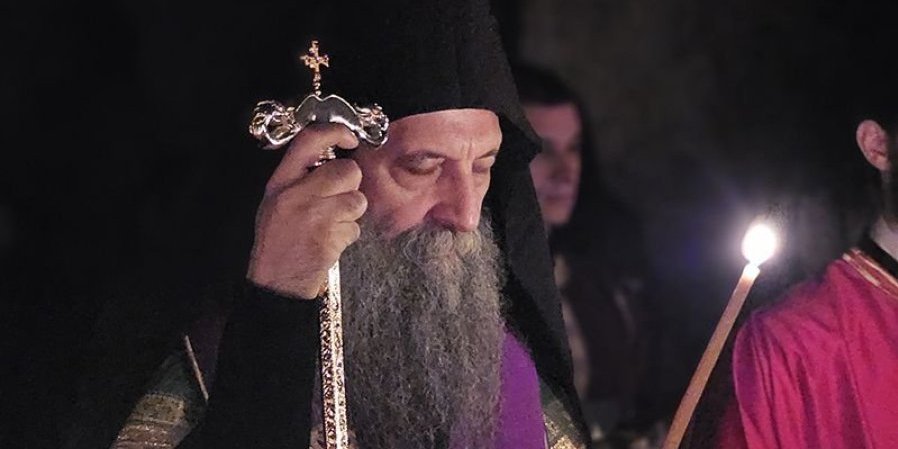 Velika subota na Kosovu i Metohiji! Patrijarh Porfirije služio liturgiju u Dečanima (FOTO)