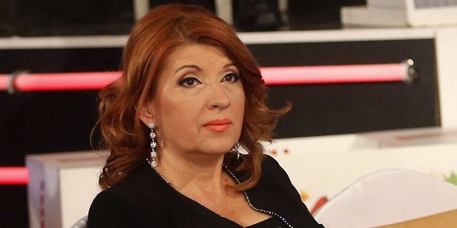 Biljana Jevtić ovako sprema ajvar - Založila "smederevac", pa se bacila na posao (VIDEO)