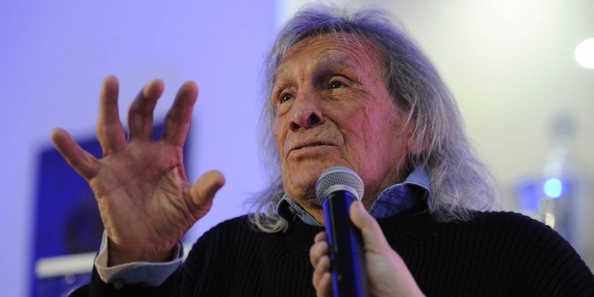 Umro legendarni golman! Fudbalski svet tuguje