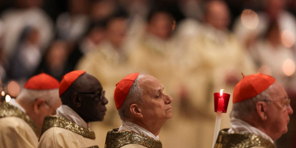Šok potez pojedinih katoličkih kardinala! Da li uopšte znaju kako se bira papa?!