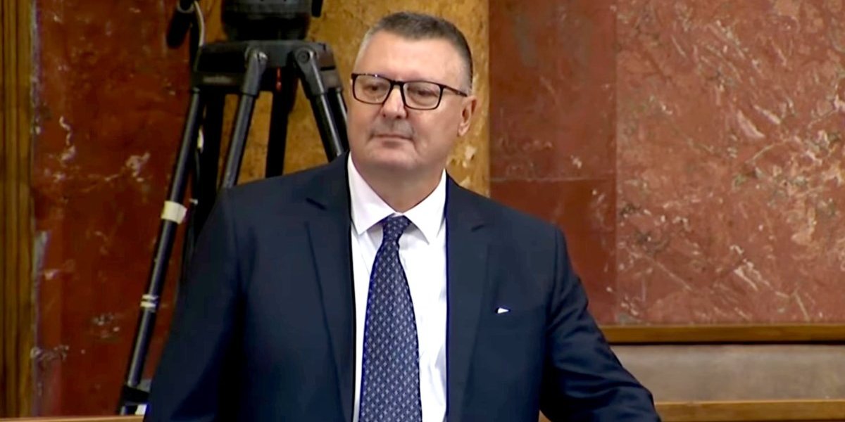 Preletač Albijanić divljao na putu! Prekoračio brzinu za skoro 100km/h, pa se pozvao na poslanički imunitet!