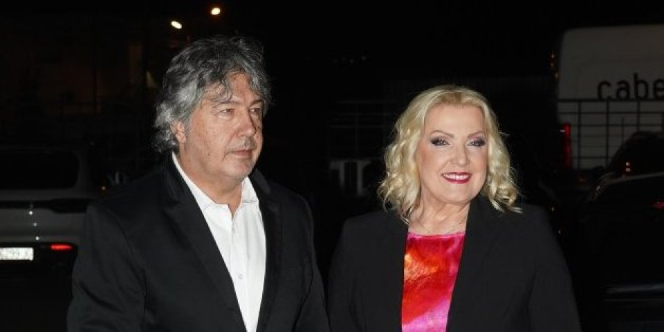 "Čitala sam njegove poruke sa zadovoljstvom": Snežana Đurišić kopala Vanji po telefonu