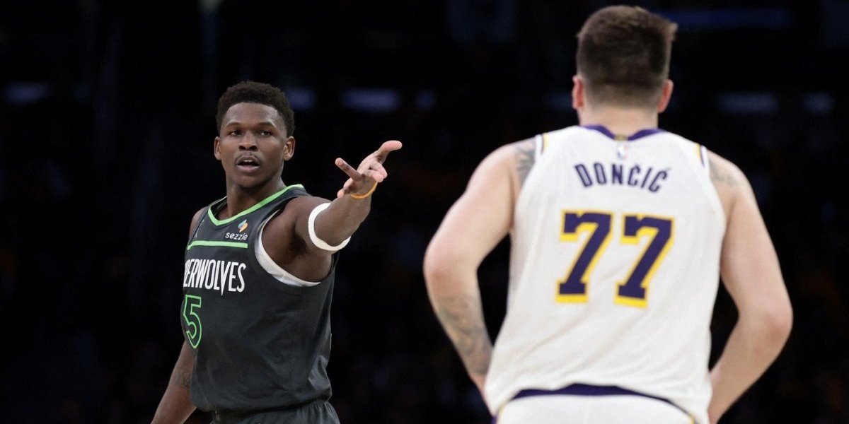 Ima veći i mora da plati 50.000 dolara! Edvards zbog poganog jezika udaren po džepu