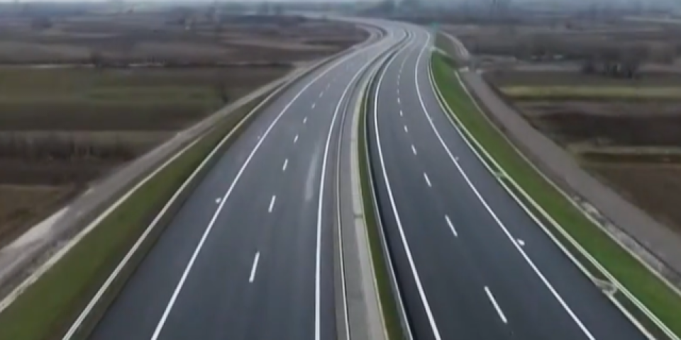 Ovaj grad kreće u sanaciju rupa na putevima: Građani pozvani da prijave oštećenja