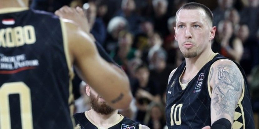 Loš početak plej-ofa za Barselonu! Tajs i Džejms razmontirali Katalonce