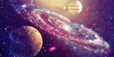 Danas je mlad Mesec u Biku, koji simbolizuje novi životni početak, tako da je pred nama mesec sa velikim promenama. Saturn, planeta koja određuje našu sudbinu, menja znak 25. maja i ulazi na kratko u Ovna, gde će doneti velike promene za Ovnove, Rakove, Jarčeve i Vage. Venera 30. aprila ulazi u Ovna, tako da ulazimo u period ljubavnih avantura i pojačanog flerta.