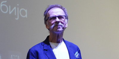 Legendarni glumac Žarko Laušević preminuo je 15. novembra 2023. godine u 64. godini, nakon borbe sa rakom pluća.