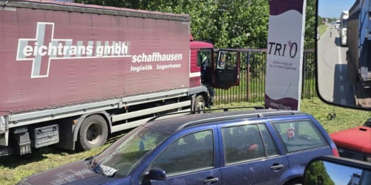 Poginuo vozač kamiona u Smederevu