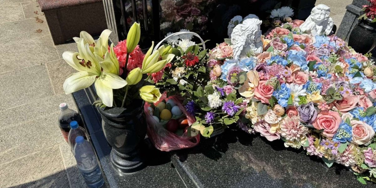 Spomenik Saše Popovića