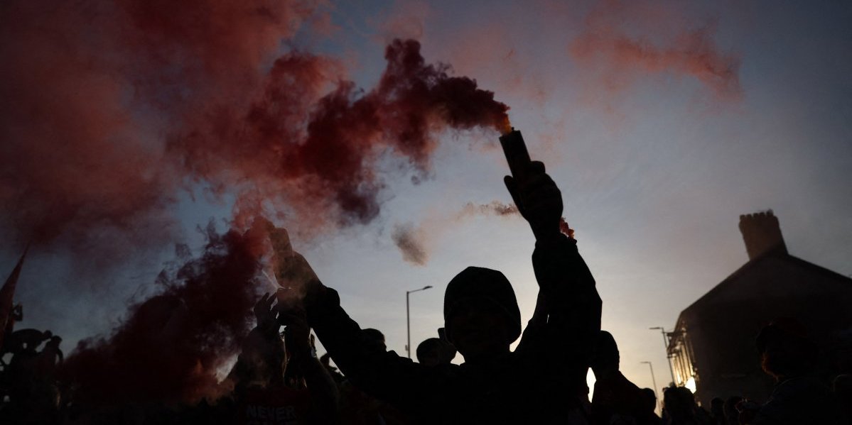 Gledao spektakl, pa umro! Navijač izdahnuo zbog Barsine tragedije u Ligi šampiona!