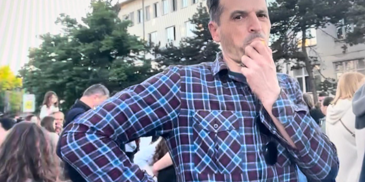 Hoće da ruši državu koja mu je dala sve! Na blokadi u Kragujevcu šef Odseka Poreske policije (FOTO)