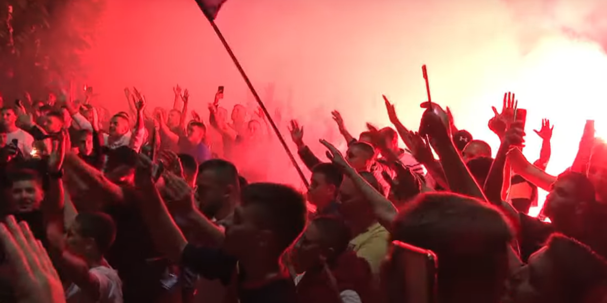 Haos u Crnoj Gori! Ministar Đelošaj poručuje da albanske boje ostaju na grbu Dečića! (VIDEO)