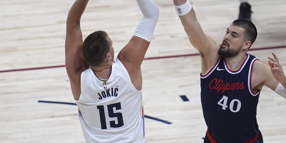 Jokić rame uz rame sa legendama! Samo Medžik i Lebron po ovom parametru ispred Srbina! (FOTO)