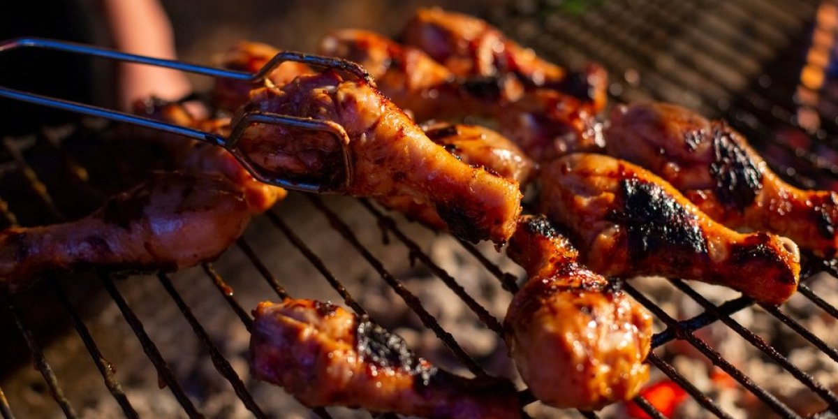 Kobne greške kada pečete piletinu na roštilju! Izbegnite ih i meso će ispasti hrskavo i sočno