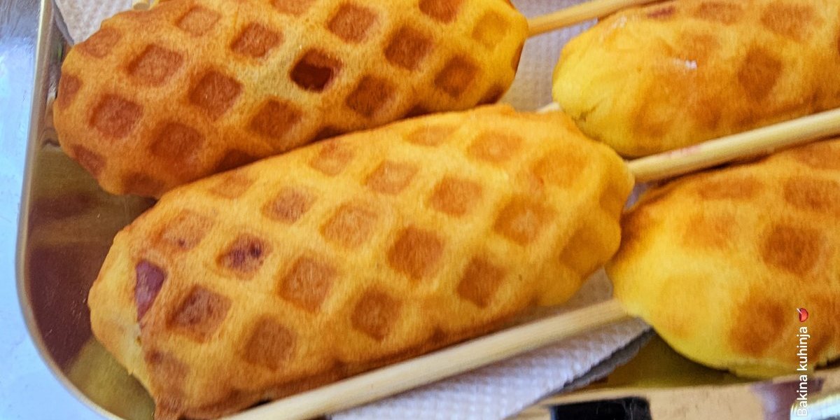 Punjeni bakin kolač! Deca će ga obožavati - slatka i slana verzija će vas oduševiti (VIDEO)