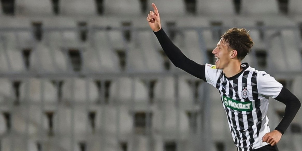 Crno-beli biser za Informer: Čuveni Moca me doveo u klub! Junajted neka čeka, hoću trofej s Partizanom!