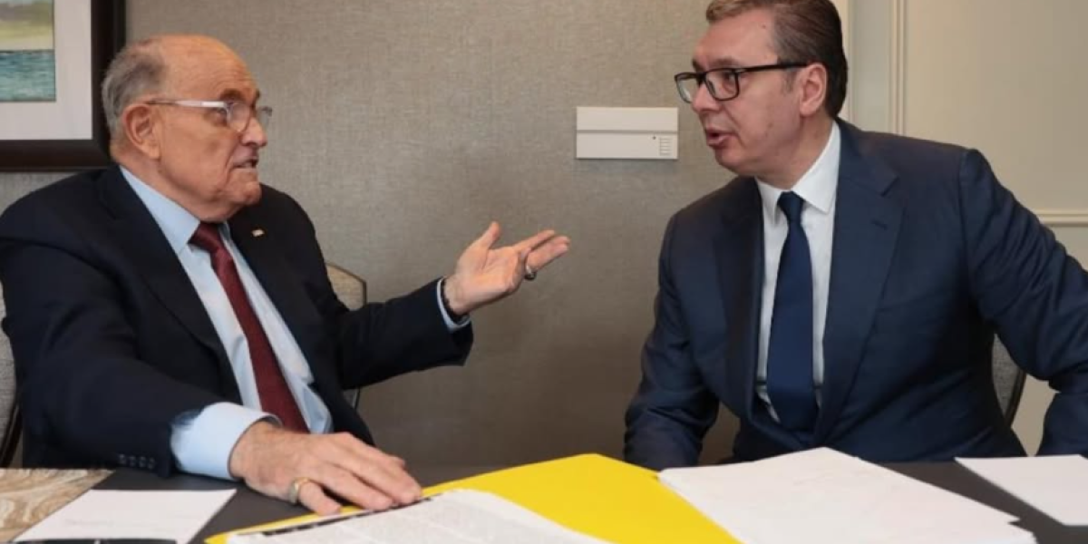 Vučić sa Đulijanijem: Razgovarali smo o uspostavljanju bližih odnosa Srbije i Amerike! (FOTO)
