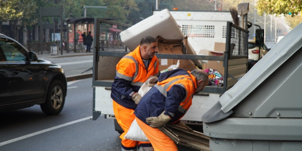 Akcija „Gradske čistoće“ besplatnog transporta kabastog otpada i prvog vikenda u maju