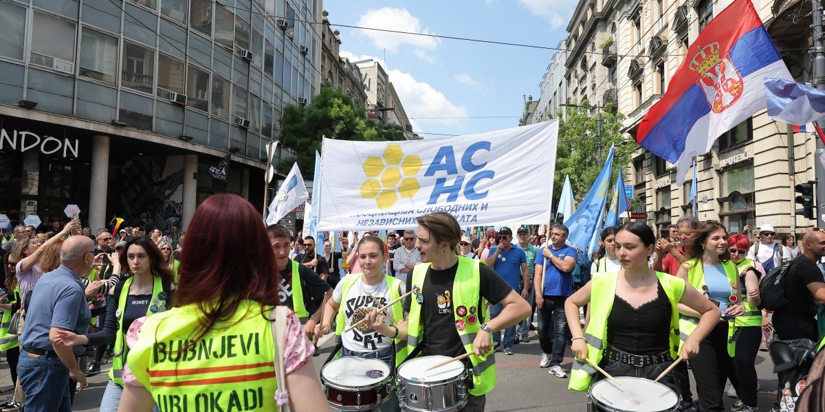 Ponošev Šiškin priznao: Sindikati doveli 2 hiljade ljudi u Beograd, ako i toliko!